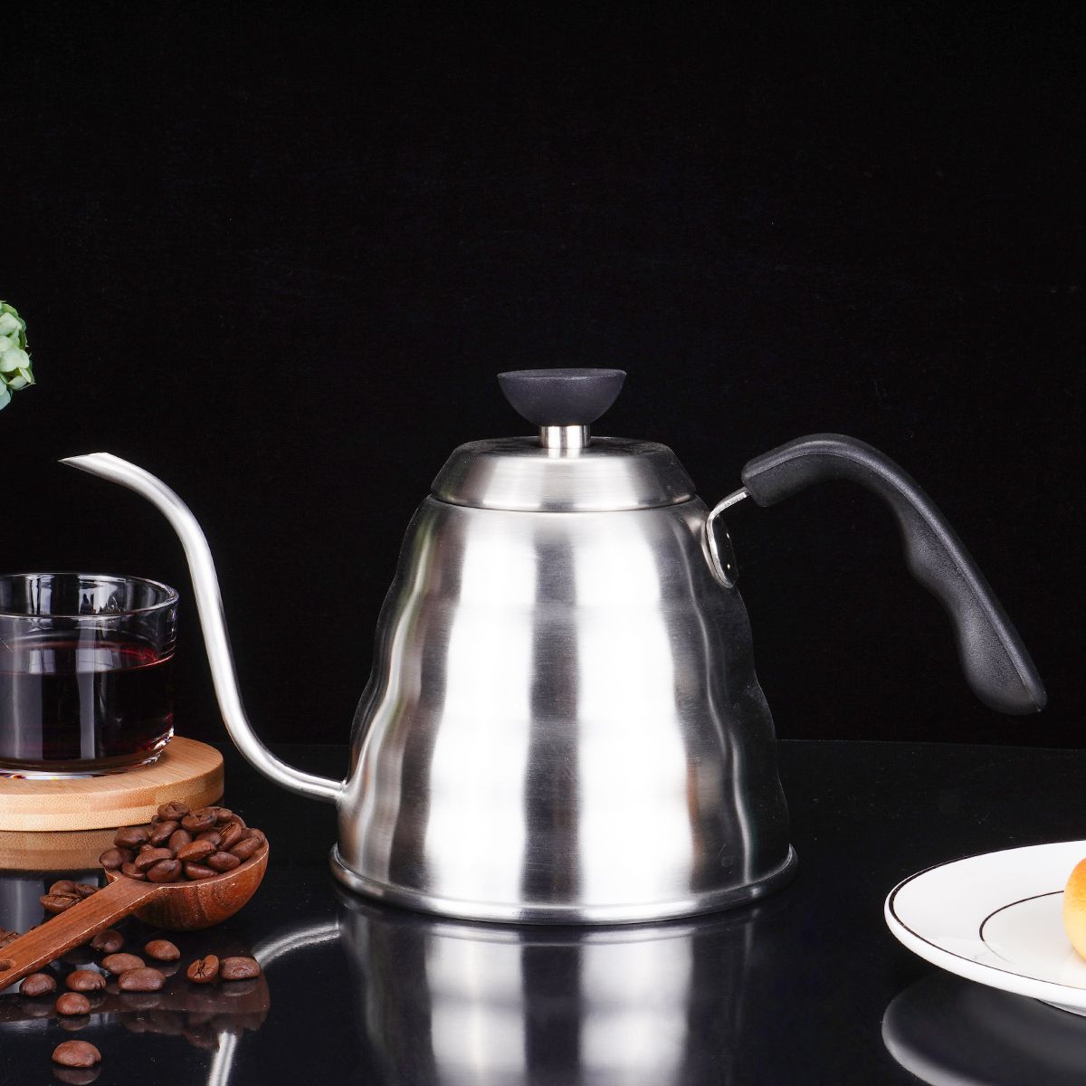 Hot Sale Pour Over Hand Drip Pot Black With Lid Home Hotel Stainless Steel Cloud Gooseneck Coffee Kettle